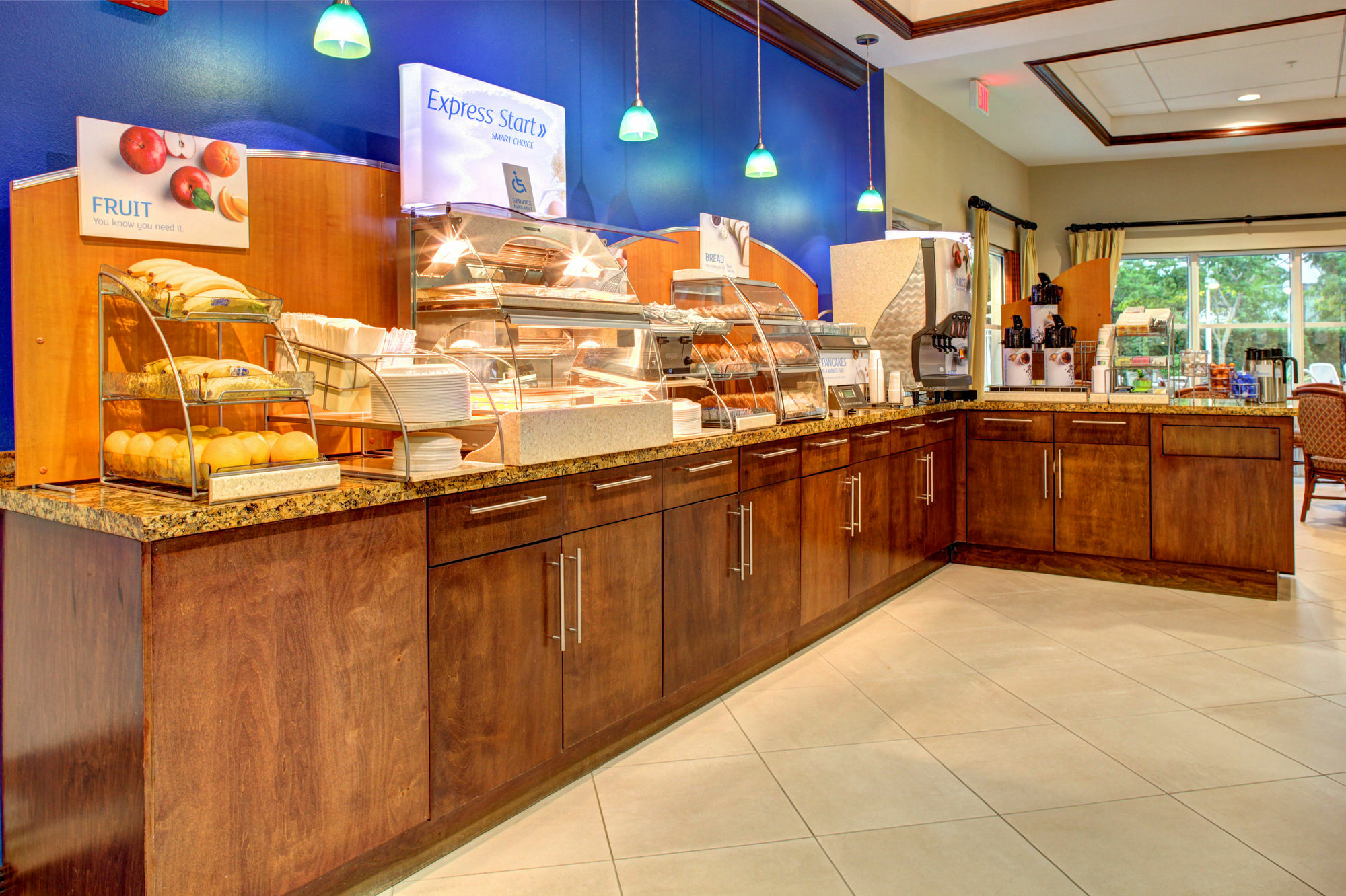 Holiday Inn Express & Suites Miami Kendall By Ihg Country Walk Exterior photo